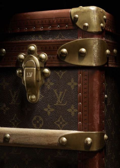 replica louis vuitton trunk